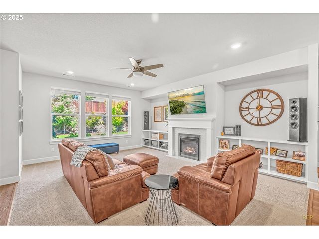 4912 S 19TH St, Ridgefield, WA 98642