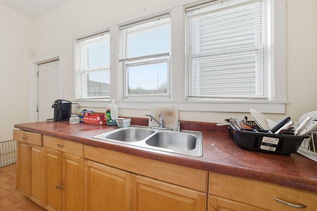 2643 S Hillock Avenue, Chicago, IL 60608