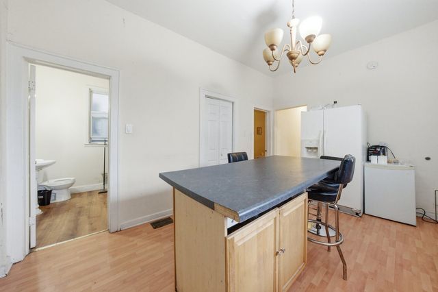 2643 S Hillock Avenue, Chicago, IL 60608