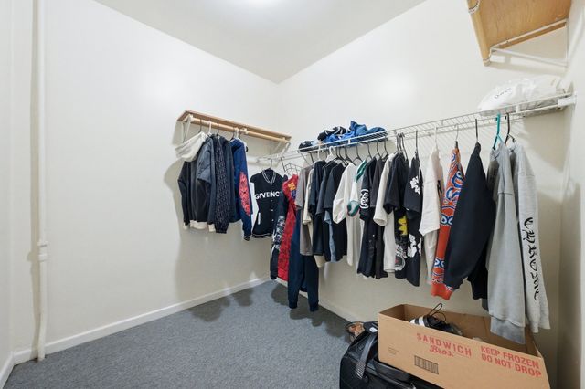 2643 S Hillock Avenue, Chicago, IL 60608