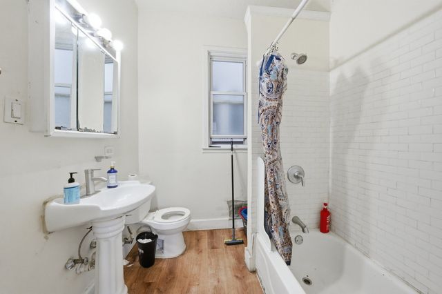 2643 S Hillock Avenue, Chicago, IL 60608