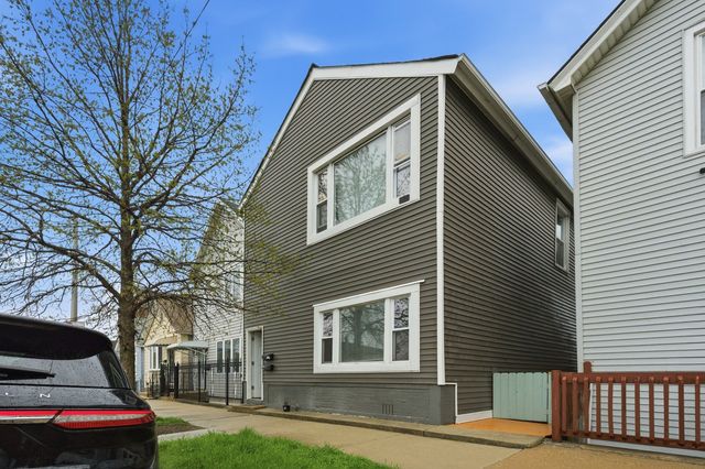 2643 S Hillock Avenue, Chicago, IL 60608