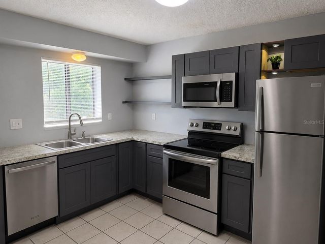 2526 S OAK AVENUE A, Sanford, FL 32773