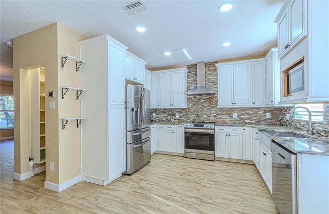 13352 HARBOR SHORE LANE 13352, Winter Garden, FL 34787