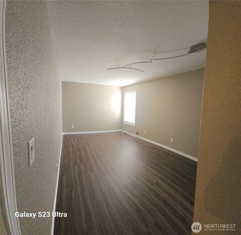 3925 SW 317 th Street, Federal Way, WA 98023