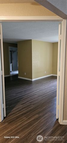 3925 SW 317 th Street, Federal Way, WA 98023