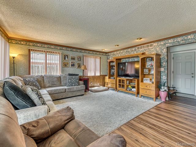 11817 Moran Street, Taylor, MI 48180