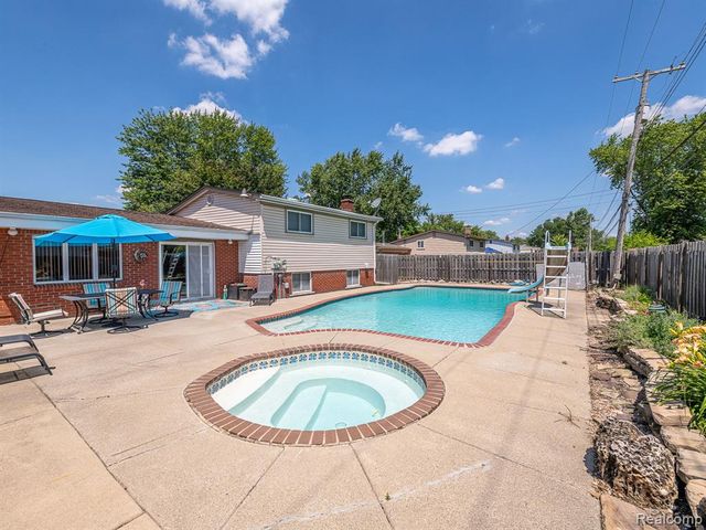 11817 Moran Street, Taylor, MI 48180