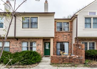 9449 Maple Way, Indianapolis, IN 46268