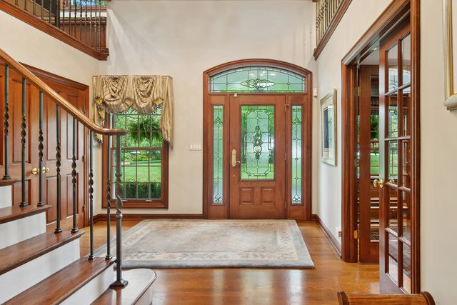 1987 Selkirk Court, Inverness, IL 60010