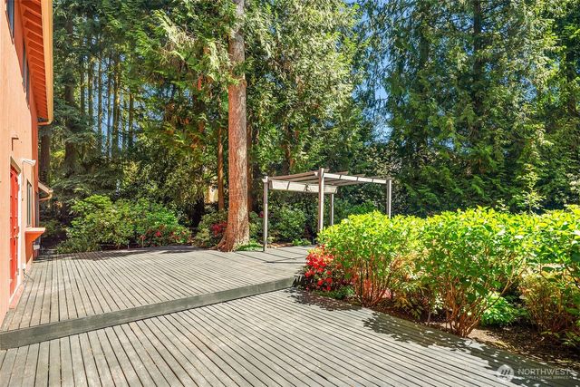 2302 126th Avenue NE, Bellevue, WA 98005