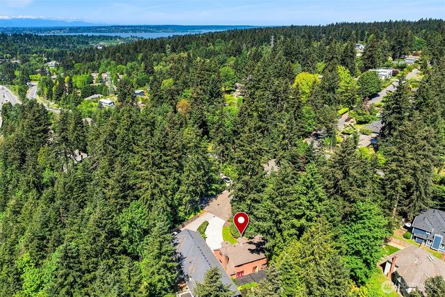 2302 126th Avenue NE, Bellevue, WA 98005