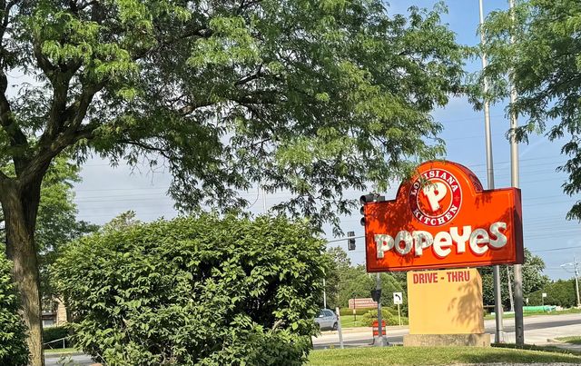 1787 W Algonquin Road 2A, Mount Prospect, IL 60056