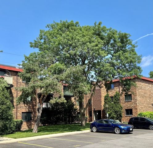 1787 W Algonquin Road 2A, Mount Prospect, IL 60056