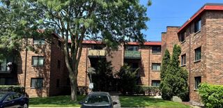 1787 W Algonquin Road 2A, Mount Prospect, IL 60056