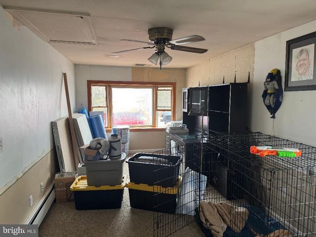 46 TRAIL RD, Levittown, PA 19056
