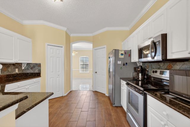 6871 NW Hogate Circle, Port St. Lucie, Port St Lucie, FL 34983