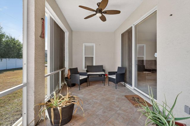 6871 NW Hogate Circle, Port St. Lucie, Port St Lucie, FL 34983