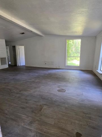 1106 Greenbelt Dr Drive, Cleveland, TX 77328