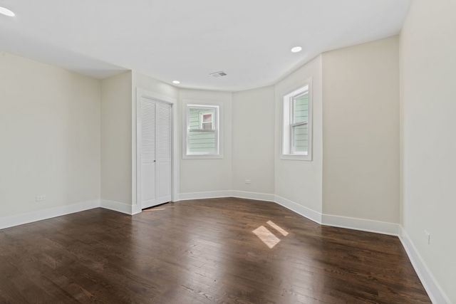 9419 S Saint Lawrence Avenue, Chicago, IL 60619