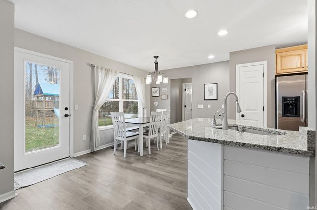 13924 Messenger Bay, Fort Wayne, IN 46845