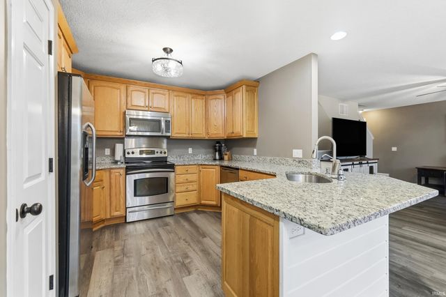 13924 Messenger Bay, Fort Wayne, IN 46845