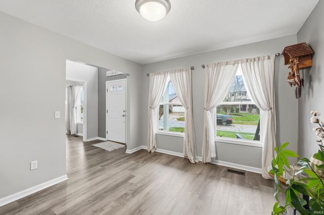 13924 Messenger Bay, Fort Wayne, IN 46845