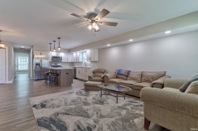 713 E Powell Avenue, Evansville, IN 47713
