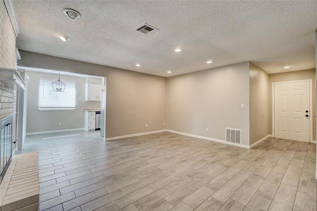 1528 Apollo Road, Edmond, OK 73003
