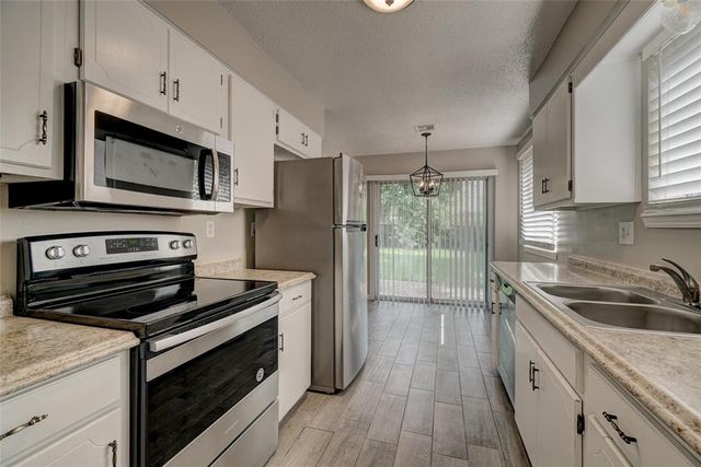 1528 Apollo Road, Edmond, OK 73003