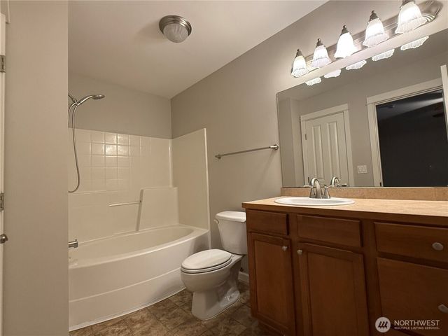 4158 SE Fairway Circle, Port Orchard, WA 98366