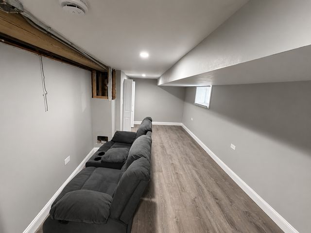 8627 S Colfax Avenue, Chicago, IL 60617