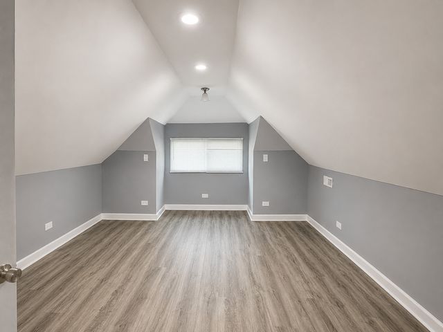 8627 S Colfax Avenue, Chicago, IL 60617