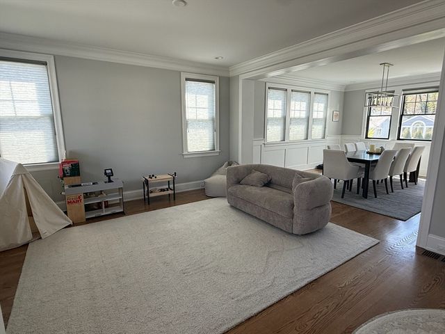 119 Woodbine Circle, Needham, MA 02494