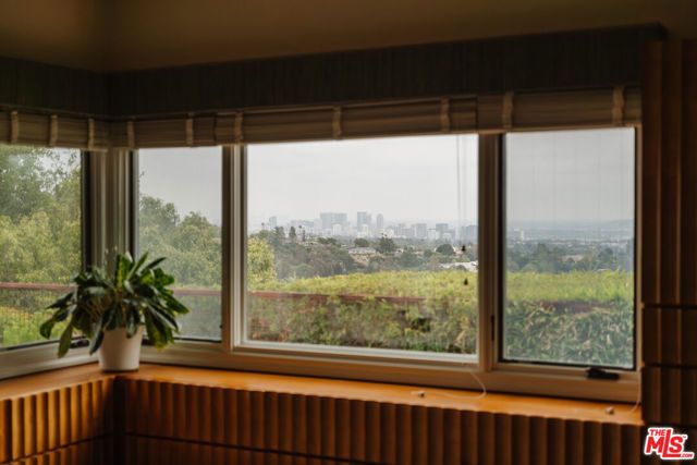 2208 Westridge Road, Los Angeles, CA 90049