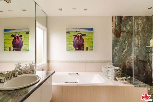 2208 Westridge Road, Los Angeles, CA 90049