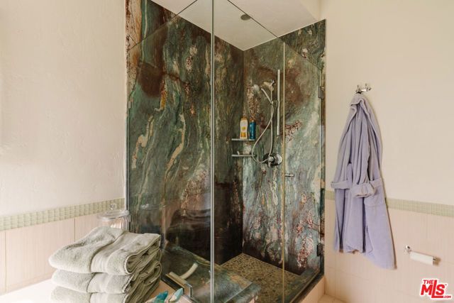 2208 Westridge Road, Los Angeles, CA 90049