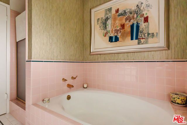 2208 Westridge Road, Los Angeles, CA 90049