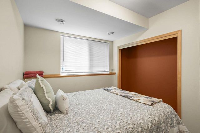 1906 Northwestern Avenue, Madison, WI 53704