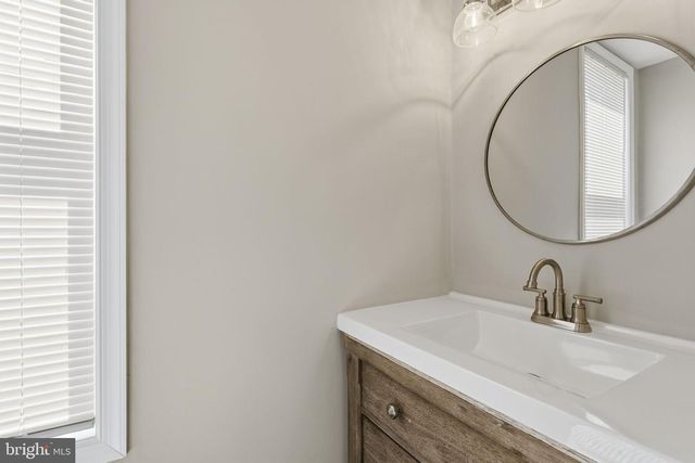 1200 DUKELAND ST, Baltimore, MD 21216