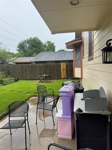 5302 Gladeside Drive, Katy, TX 77449