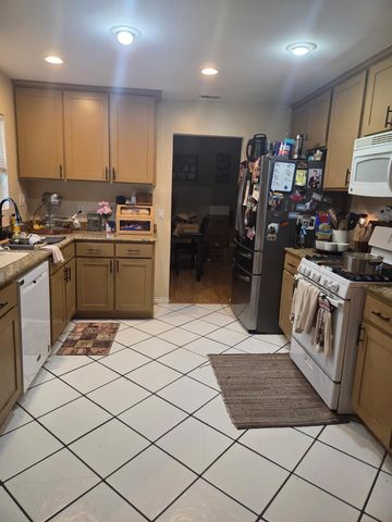 5302 Gladeside Drive, Katy, TX 77449
