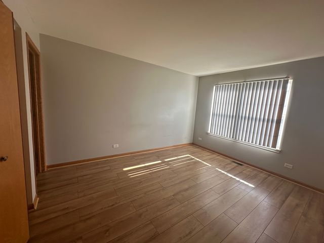 2503 Dickens Drive 2503, Aurora, IL 60504