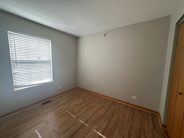 2503 Dickens Drive 2503, Aurora, IL 60504