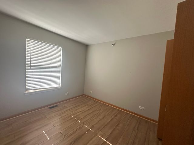 2503 Dickens Drive 2503, Aurora, IL 60504