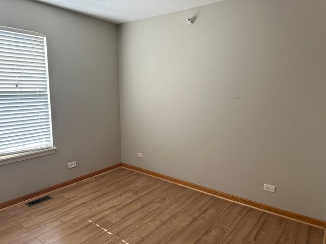 2503 Dickens Drive 2503, Aurora, IL 60504