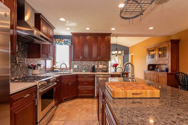 47679 Woodfield Circle, Mattawan, MI 49071