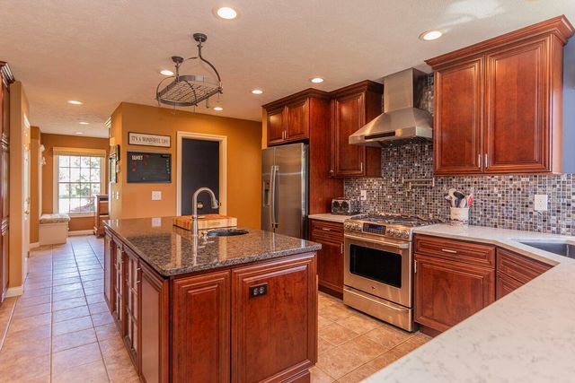 47679 Woodfield Circle, Mattawan, MI 49071