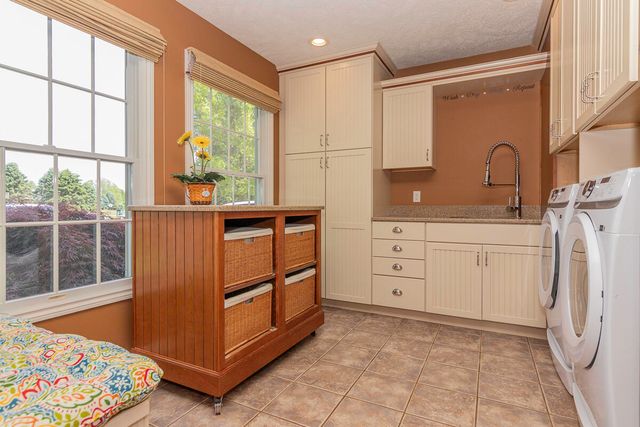 47679 Woodfield Circle, Mattawan, MI 49071