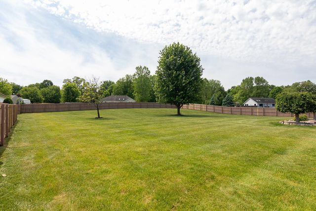 47679 Woodfield Circle, Mattawan, MI 49071